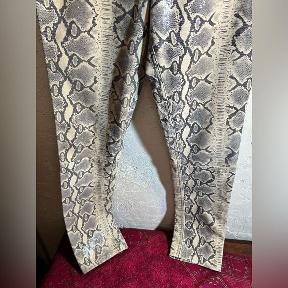 Swann Leather pants genuine leather, python print, black, grey cream by Swann - Picture 5 of 11